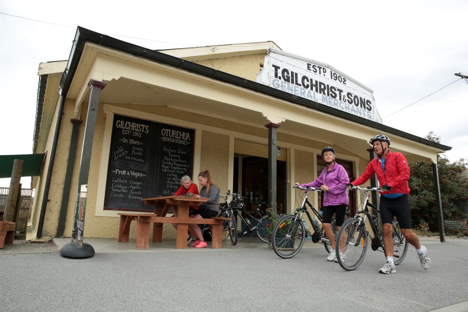 Otago Central Rail Trail Gilchrists Store 2 Oturehua credit James Jubb